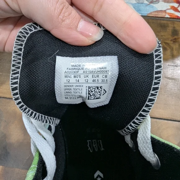 Converse CTAS High Top Sneakers Men’s 12 / Women’s 14 - Picture 5 of 5